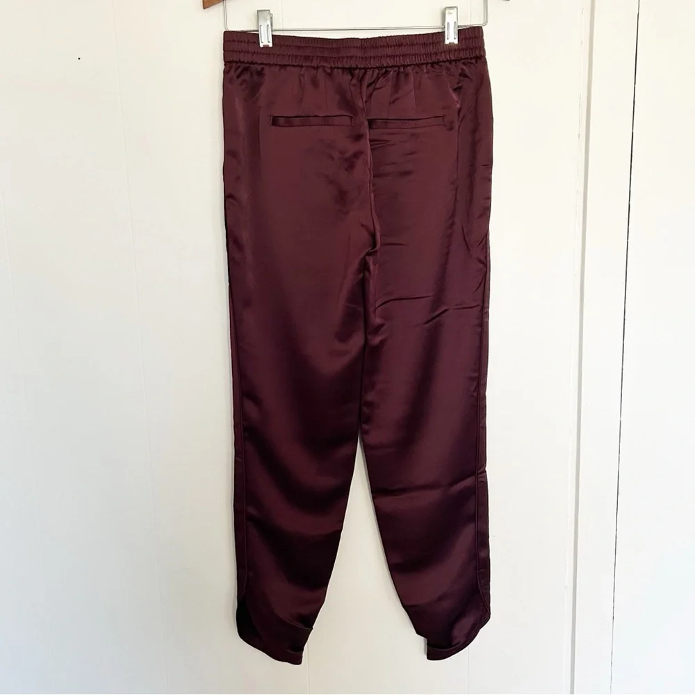White‎ House Black Market WHBM Silky Tulip Hem Pants Port Maroon Size 00 NWT - Picture 2 of 6
